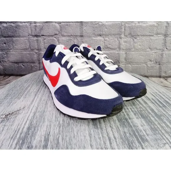 Nike MD Valiant GS Midnight Navy/Picante Red Youth 6.5Y Women 8 New in Box - Picture 1 of 13